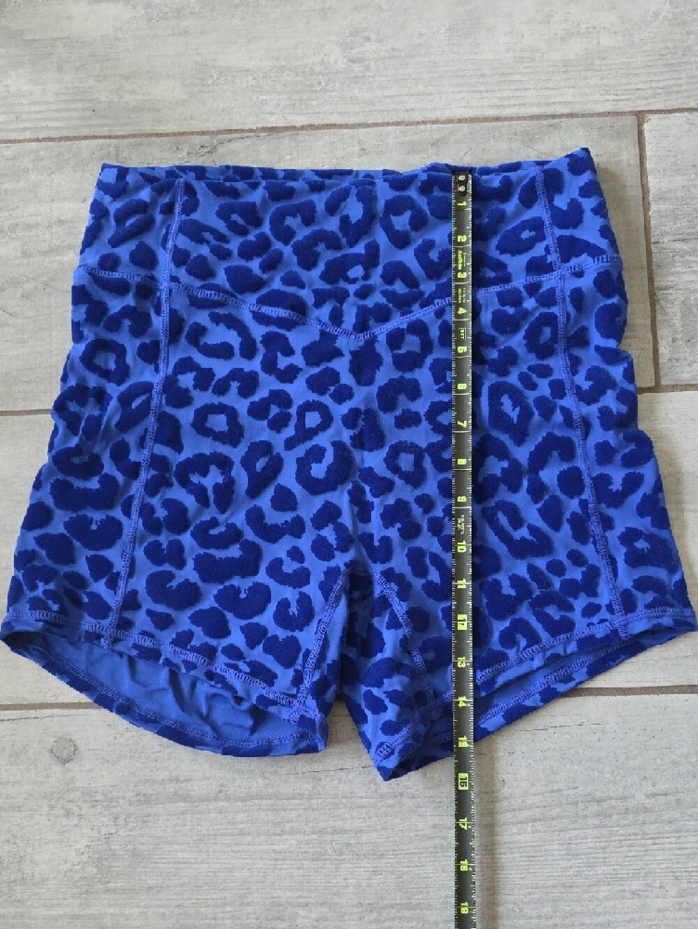 NWOT Balance/Vitality Blue Leopard Print Women’s Active Shorts - Picture 5 of 8